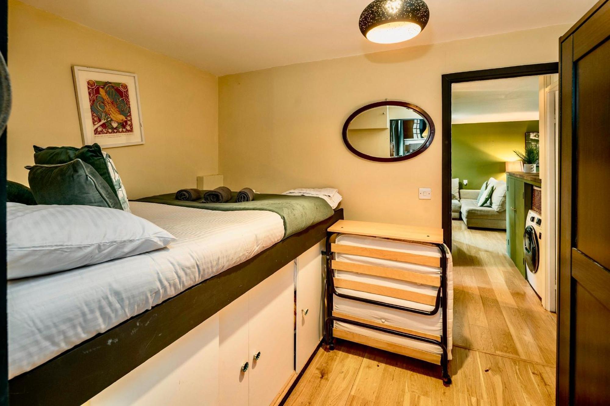 20 Percent Off -todayonly-mobilerate Offers-genius Offers-londonbridge W Free Parking-wifi-sleeps7-4beds-netflix-family! Apartment