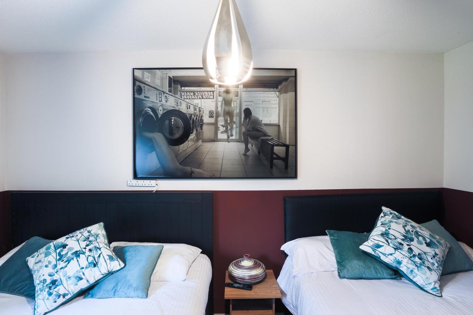 Apartment 20 Percent Off -todayonly-mobilerate Offers-genius Offers-londonbridge W Free Parking-wifi-sleeps7-4beds-netflix-family!