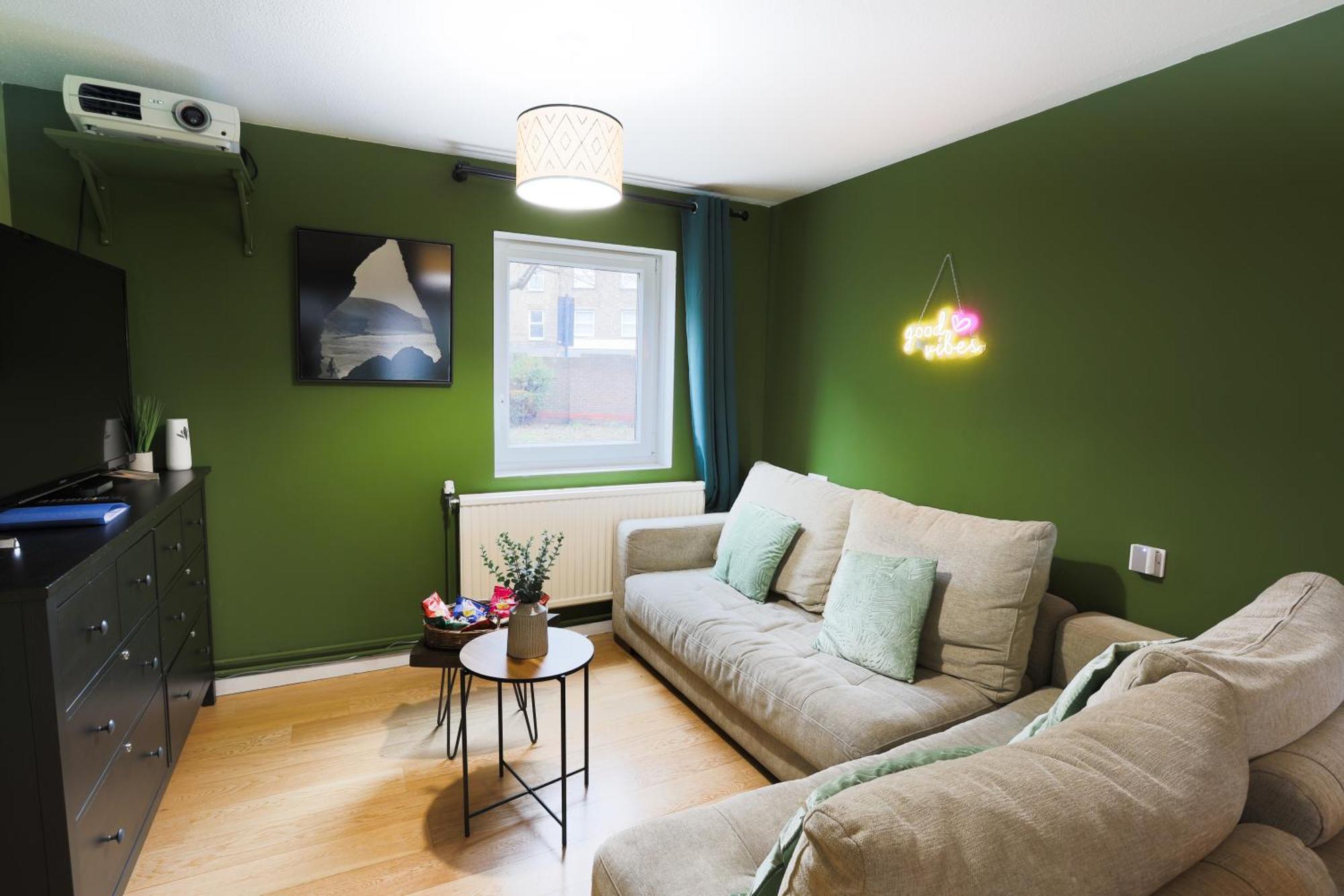 20 Percent Off -Todayonly-Mobilerate Offers-Genius Offers-Londonbridge City Apartment W Free Parking-Wifi-Sleeps7-4Beds-Netflix-Family! Apartment London