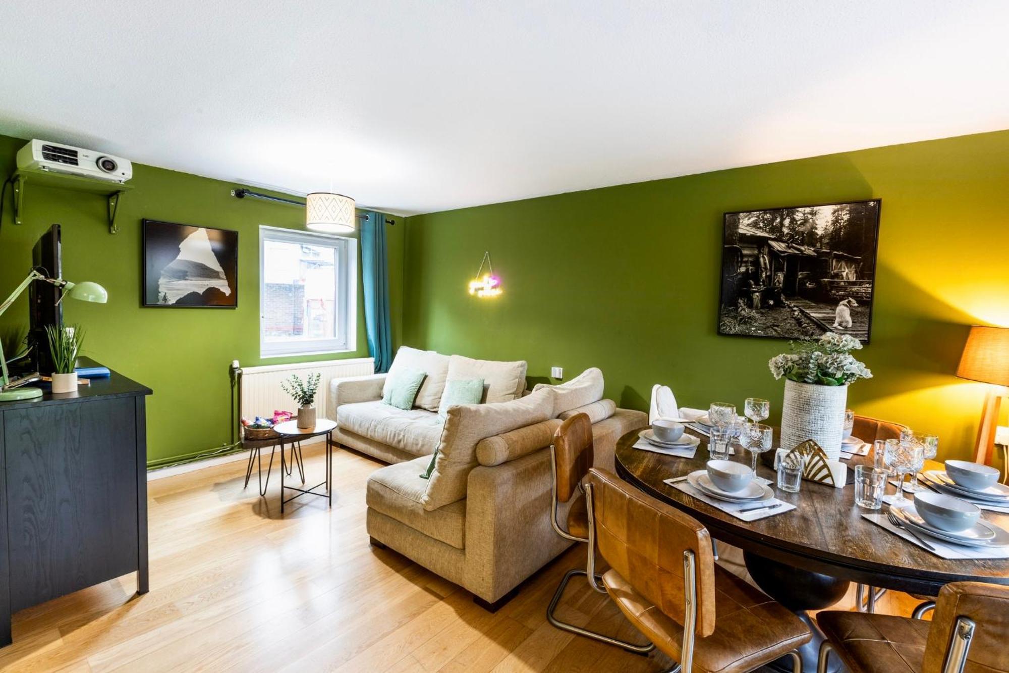 Apartment 20 Percent Off -todayonly-mobilerate Offers-genius Offers-londonbridge W Free Parking-wifi-sleeps7-4beds-netflix-family!
